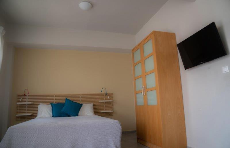 Ammos Seafront Family Apartment Nea Plagia