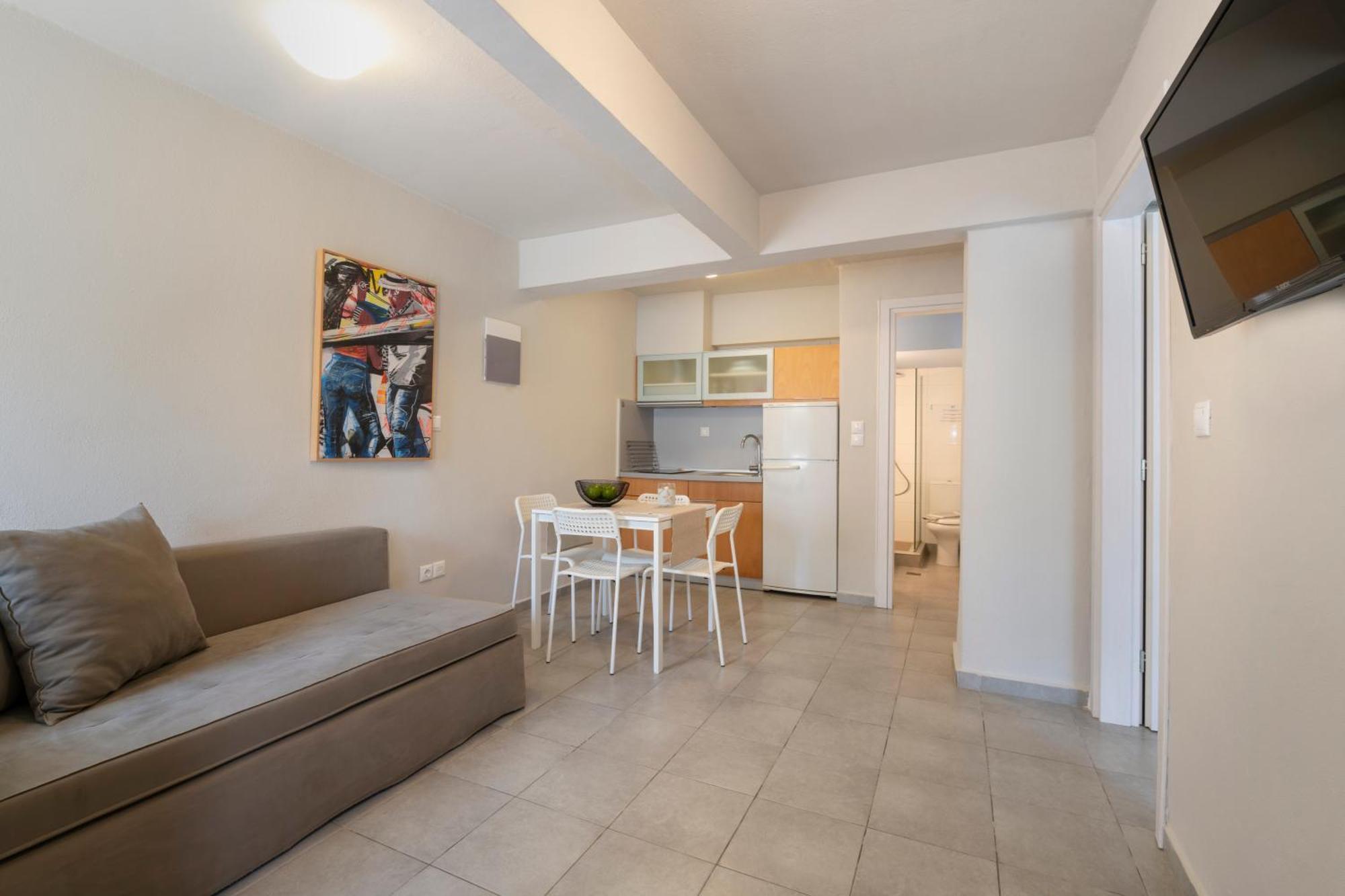 Ammos Seafront Family Nea Plagia
