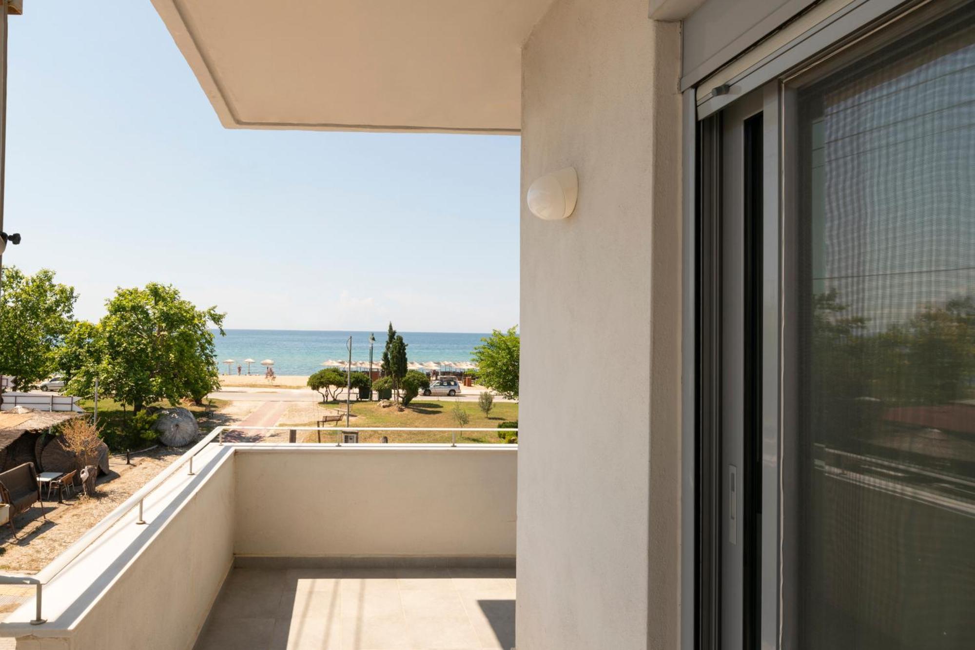 Ammos Seafront Family * Nea Plagia