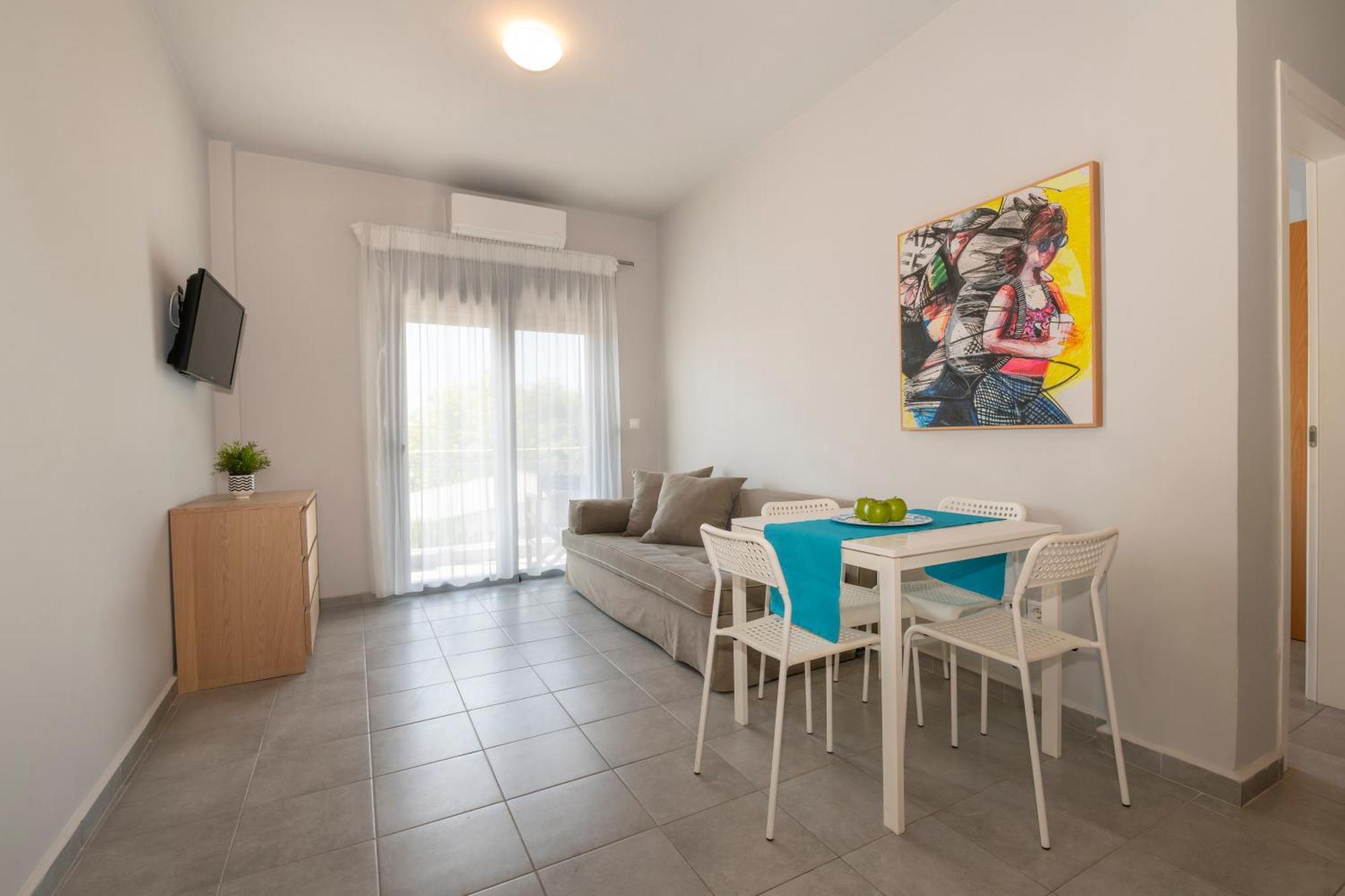 Ammos Seafront Family Apartment