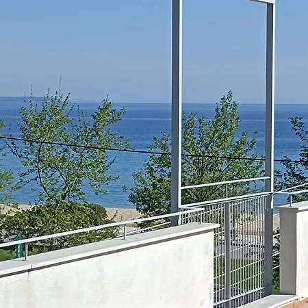 Ammos Seafront Family Apartments Nea Plagia Exterior foto