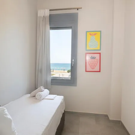 Ammos Seafront Family Apartments Nea Plagia Exterior foto
