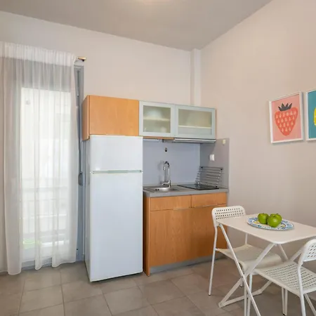 Ammos Seafront Family Apartments Nea Plagia Exterior foto