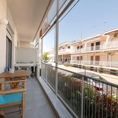 Ammos Seafront Family Apartments Nea Plagia Exterior foto
