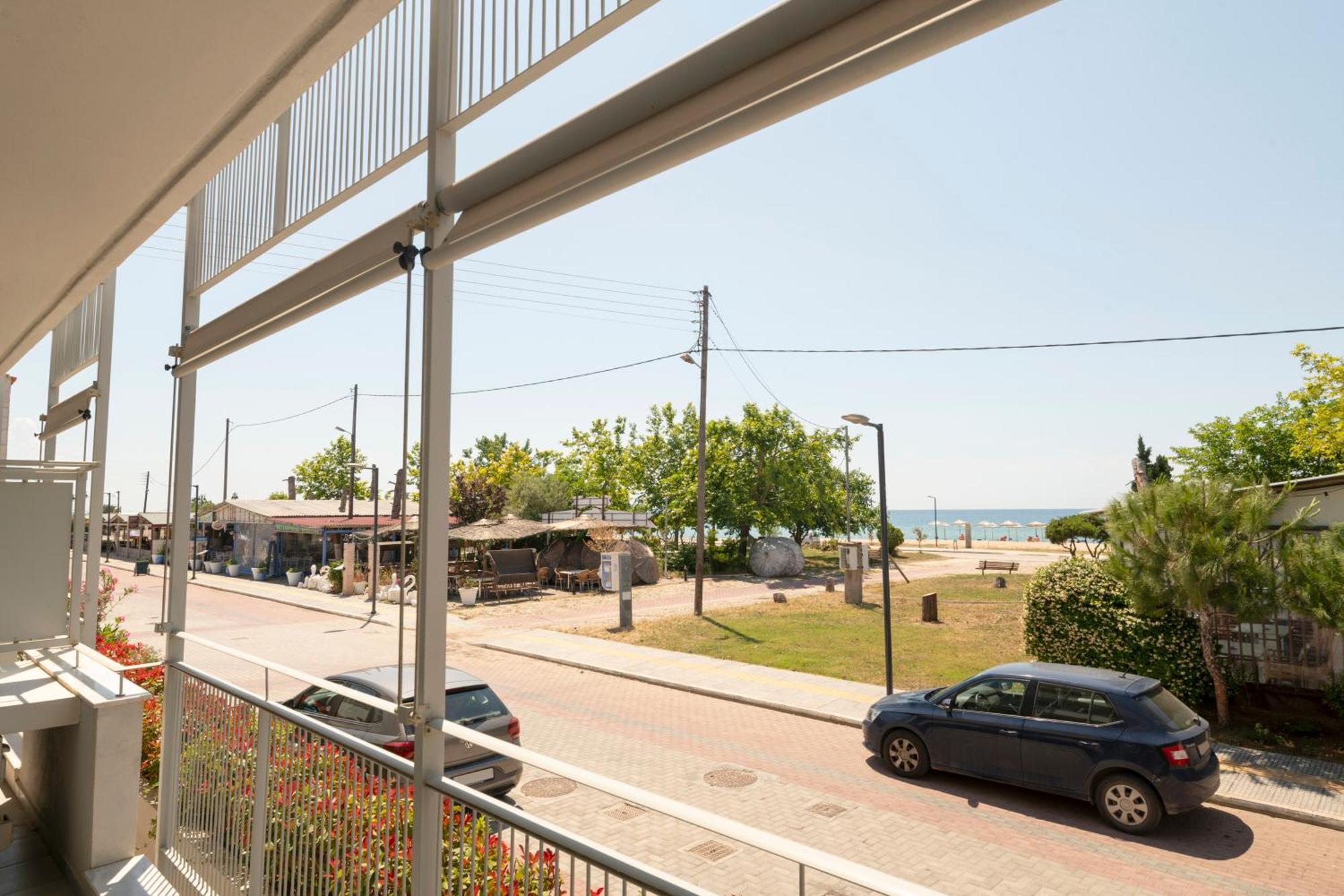 公寓 Ammos Seafront Family Nea Plagia